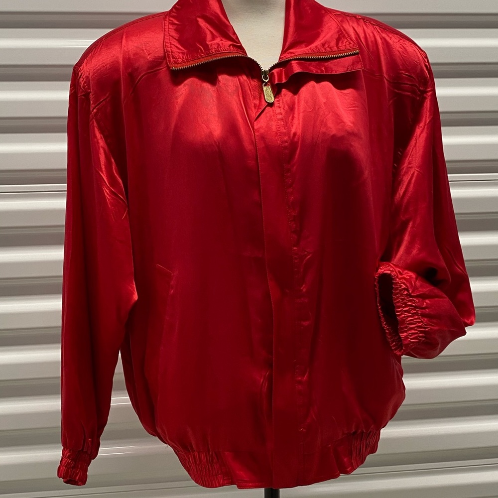 Red 100% Silk Bomber Jacket FUDA Intl. vintage MED